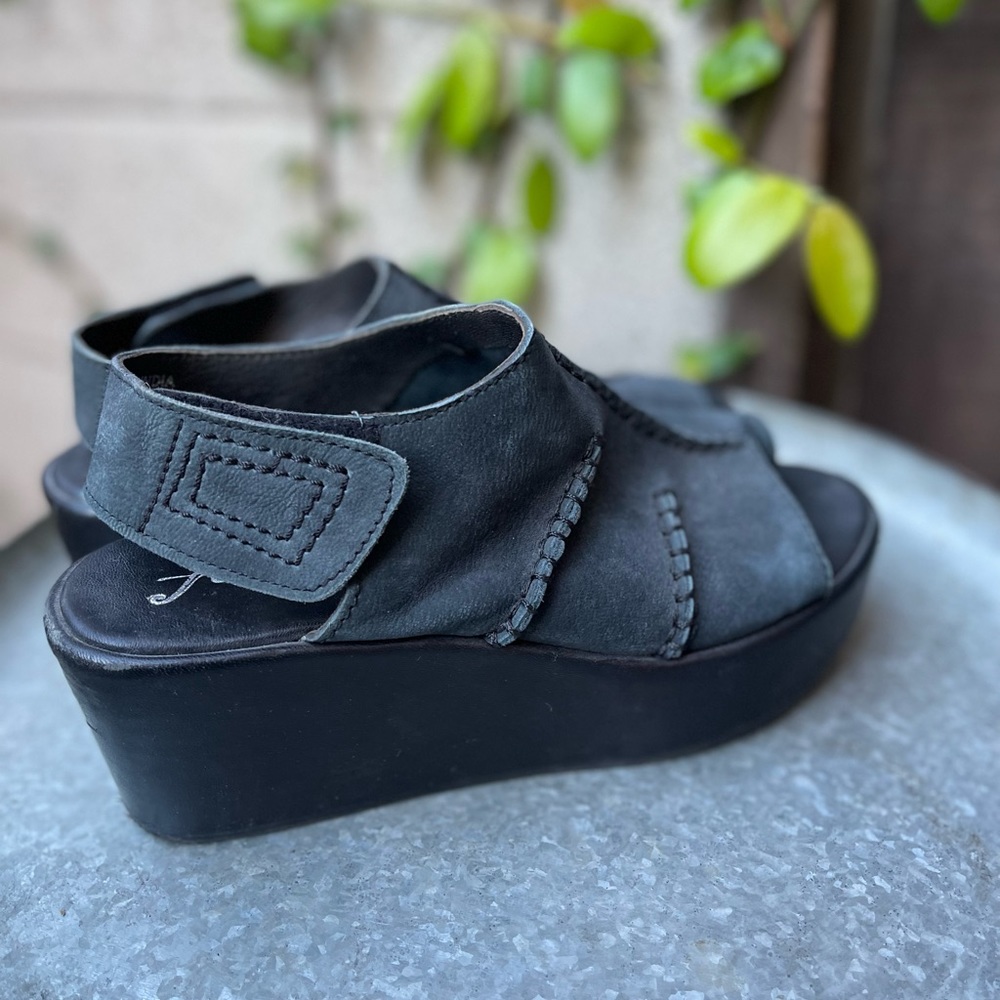 Free People platform sandal